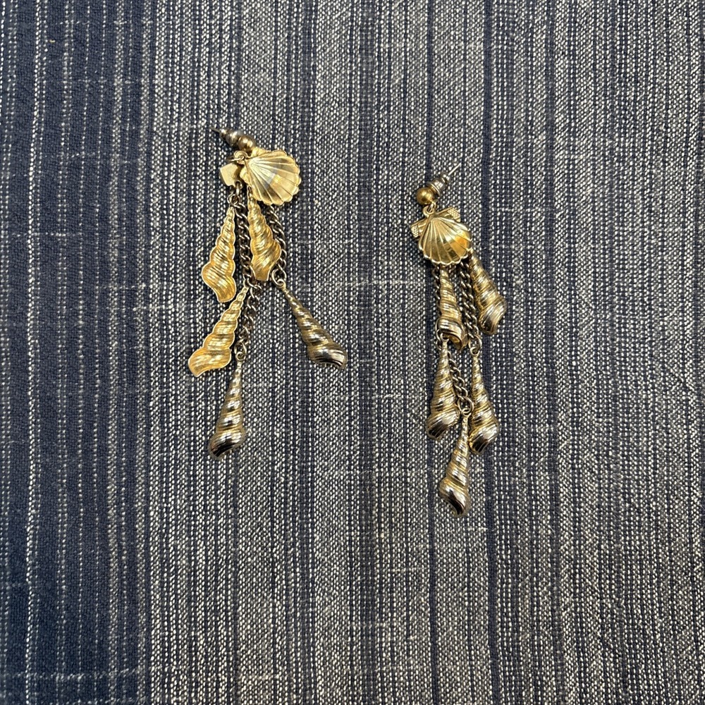Vintage Gold Tone Seashell Chandelier Earrings Beach